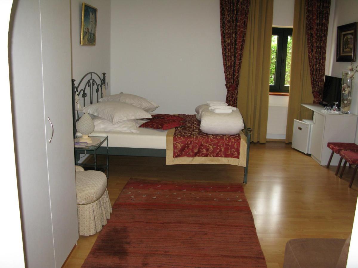 Bed And Breakfast Villa Iris Mošćenička Draga Exteriör bild