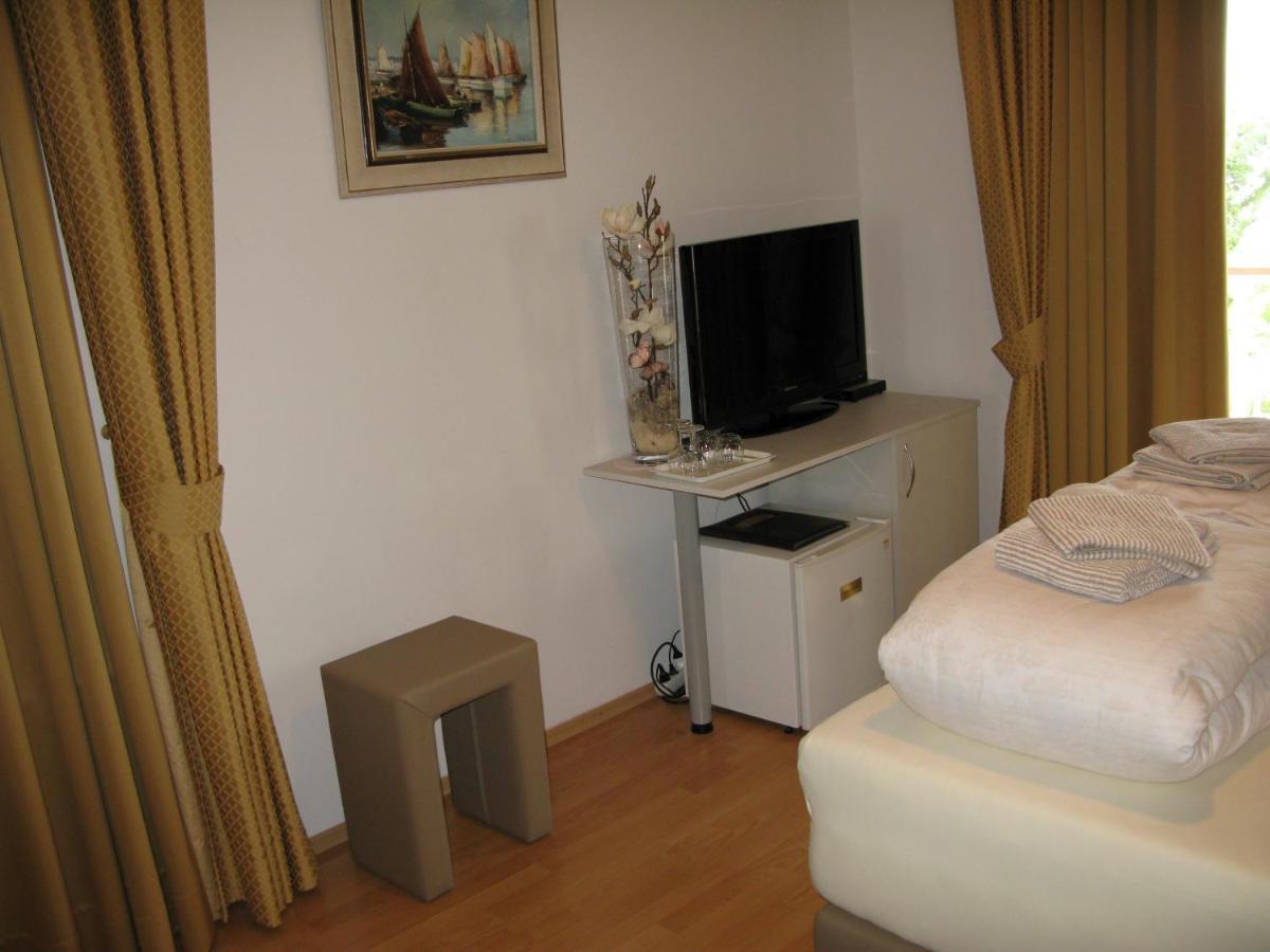 Bed And Breakfast Villa Iris Mošćenička Draga Exteriör bild