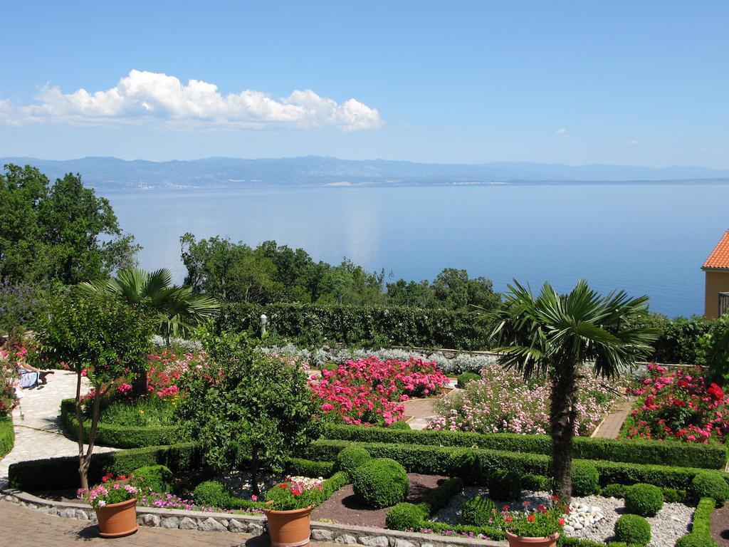 Bed And Breakfast Villa Iris Mošćenička Draga Exteriör bild