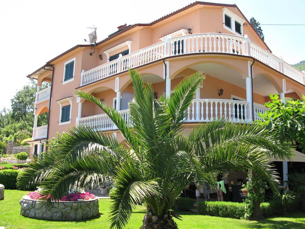 Bed And Breakfast Villa Iris Mošćenička Draga Exteriör bild