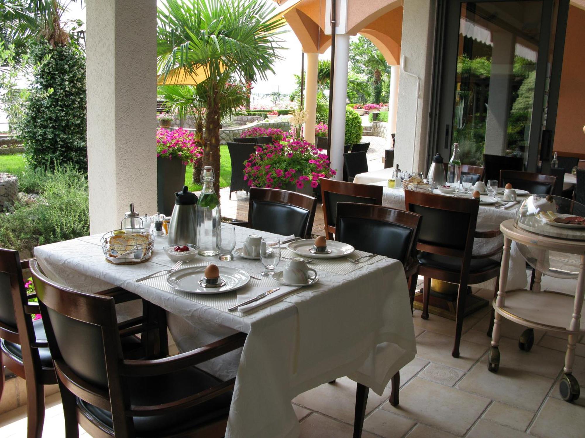 Bed And Breakfast Villa Iris Mošćenička Draga Exteriör bild
